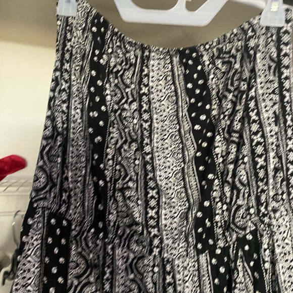 Romper - Picture 2 of 3